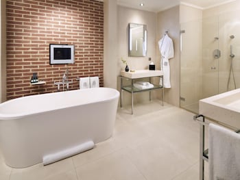 Suite, 1 King Bed (Canal House)
