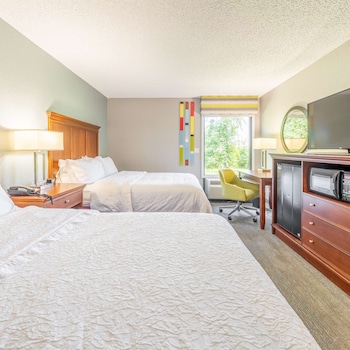 Two Queen Beds, Non-Smoking