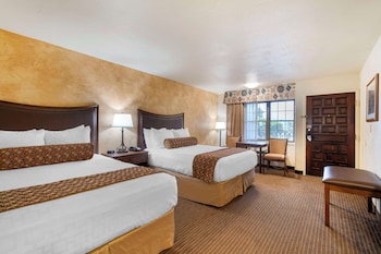 Standard Room, 2 Queen Beds, Non Smoking