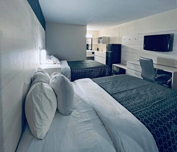 Room, 2 Double Beds, Non Smoking