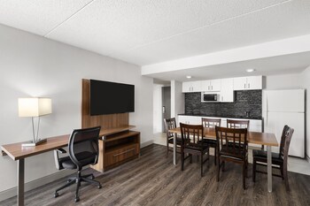 Suite, 1 King Bed, Non Smoking, Kitchen (Living Room;with Sofabed)