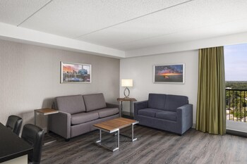 Suite, 1 King Bed, Non Smoking, Jetted Tub (Living Room;with Sofabed)