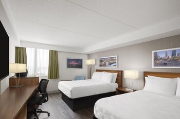 Standard Room, 2 Queen Beds, Non Smoking, Bathtub