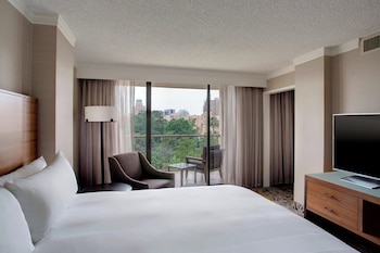 Room, 1 King Bed (Mobility Accessible, Roll-In Shower)