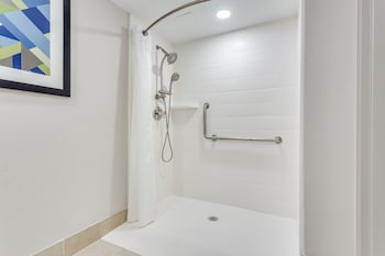 Room, 1 Queen Bed, Accessible (Communications Accessible)