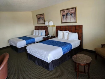 Room, 2 Queen Beds, Non Smoking