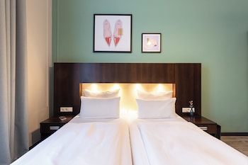 Premium Room, 1 King Bed