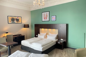 Premium Room, Multiple Beds (Family Room)