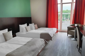 Premium Room, Multiple Beds (Family Room)