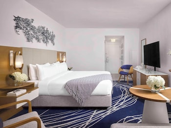 Room, 1 King Bed, Balcony