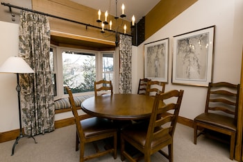 Luxury Suite, 3 Bedrooms (THREE KINGS)