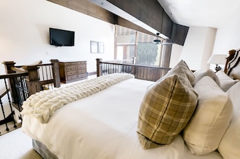 Suite, 2 Bedrooms (Sultan with Loft)