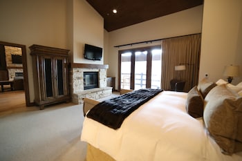 Luxury Loft, 1 Bedroom (PREMIUM, 2 Queen beds)