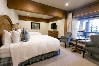 Deluxe Room, 2 Queen Beds