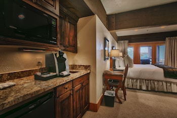Luxury Suite, 3 Bedrooms, Hot Tub (2 Hot tubs)