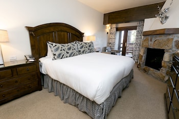 Luxury Townhome, 4 Bedrooms, Hot Tub (Multi-Level)
