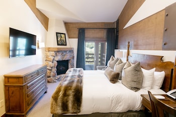Luxury Suite, 2 Bedrooms, Hot Tub, Mountain View