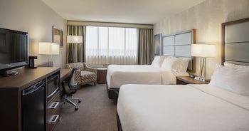 Standard Room, 2 Queen Beds (High Floor)