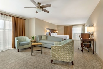 Standard Room, 1 King Bed, Non Smoking, Balcony