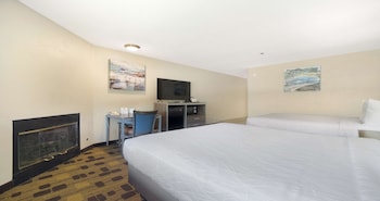 Standard Room, 2 Queen Beds, Non Smoking, Refrigerator & Microwave