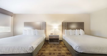 Standard Room, 2 Queen Beds, Non Smoking, Kitchenette