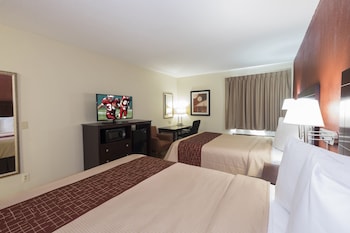 Deluxe Room, 2 Queen Beds, Smoking