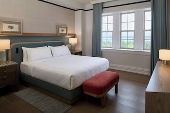 Room, 1 Queen Bed (View)
