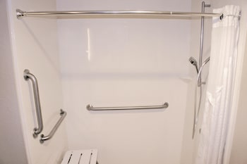 Room, 2 Queen Beds, Accessible, Non Smoking (Mobility)
