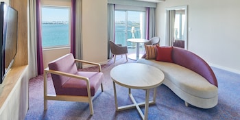 Deluxe Suite with Lounge Access, Non Smoking, 11-12 Floor