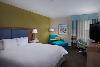 One King Bed, Non-Smoking, Accessible