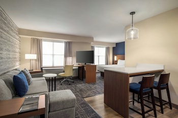 Studio, 1 Queen Bed with Sofa bed