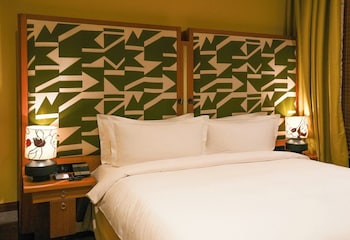 Suite (Amsterdam Fashion Week Suite)
