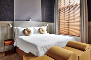 Suite (Van Gogh Museum Suite)