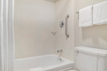 Deluxe Room, 2 Double Beds (Smoke Free)