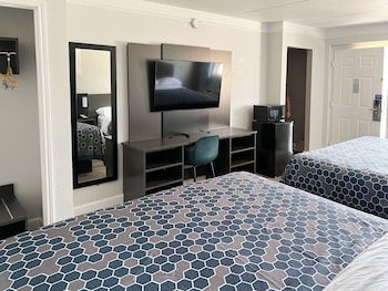 Standard Room, 2 Double Beds, Non Smoking, Refrigerator & Microwave