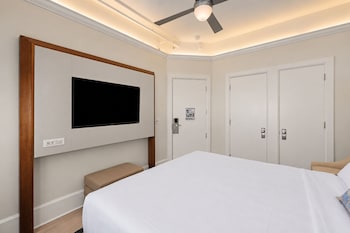 Economy Room, 1 King Bed