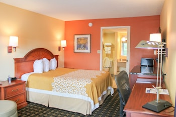 Standard Room, 1 King Bed (Non-Smoking)