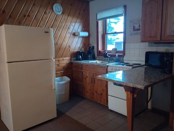 Cabin, 2 Queen Beds, Non Smoking, Lakeside