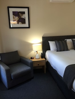 Deluxe Room, 1 Queen Bed