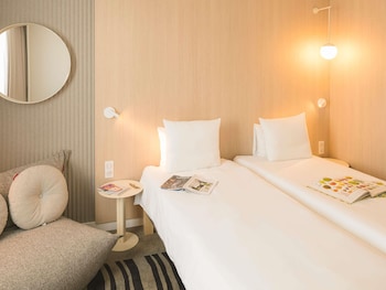 Executive Room, 1 King Bed, Lake View