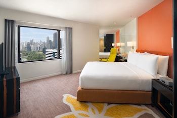 Junior Suite, 1 King Bed (Lumpini View)