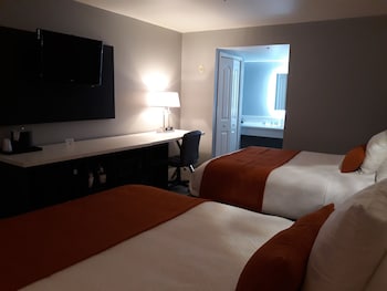 Standard Room, 2 Queen Beds, Non Smoking