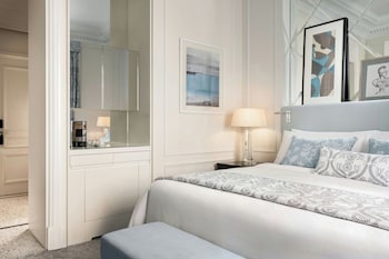 Deluxe Room, 1 King Bed