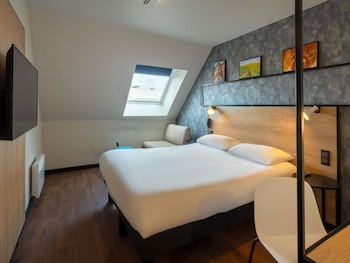 Triple Room, 1 Double Bed with Sofa bed