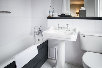 Signature Twin Room