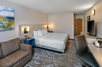 Room, 1 King Bed with Sofa bed, Non Smoking (Upper Floor, Stair Access Only)