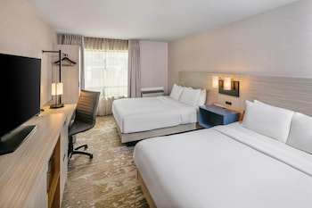 Room, 2 Queen Beds, Non Smoking (Upper Floor, Stair Access Only)