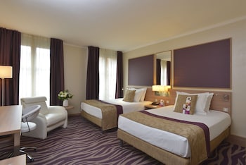 Classic Twin Room