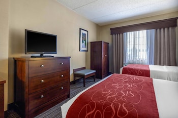 Suite, Multiple Beds, Non Smoking (Bathtub)