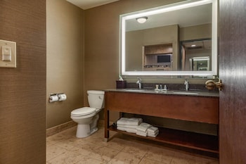 Suite, Multiple Beds, Non Smoking (Upgrade)